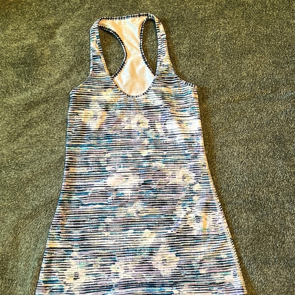 Lululemon tank top